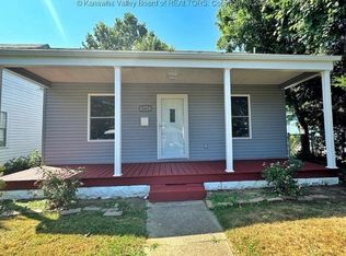 541 10th Ave W, Huntington, WV 25701