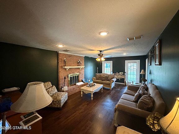 3rd image of 63 Monticello Cir