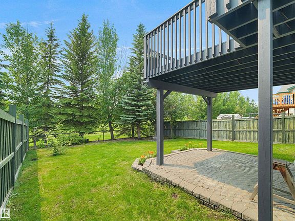 4th image of 1025 Graham Ct NW