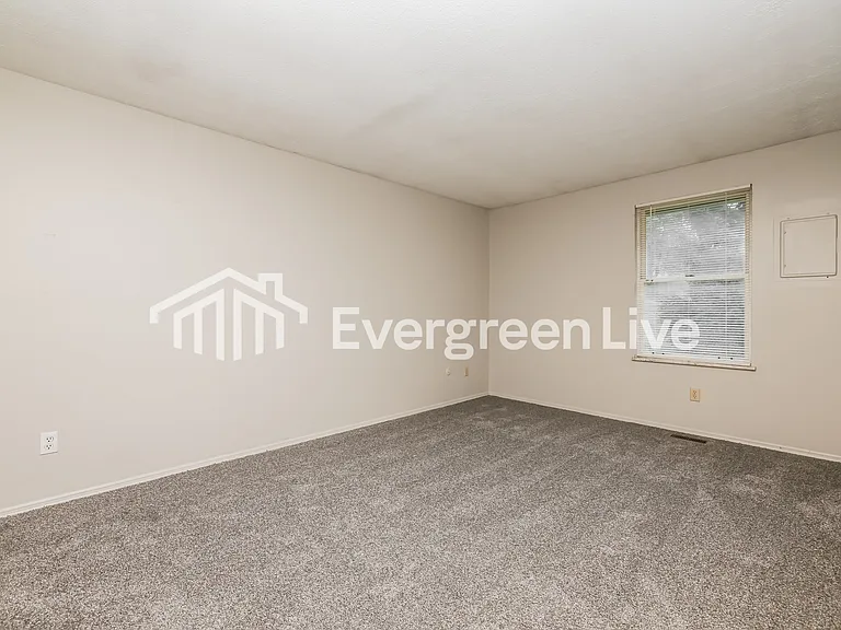 8787 Mardi Gras Dr — Photo 10