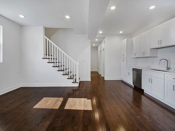5th image of 3087 N Elbridge Ave #2R