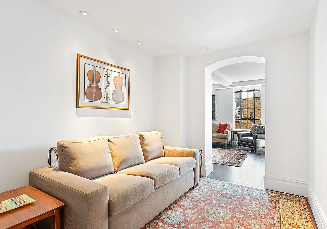 350 West 57th Street — Photo 3