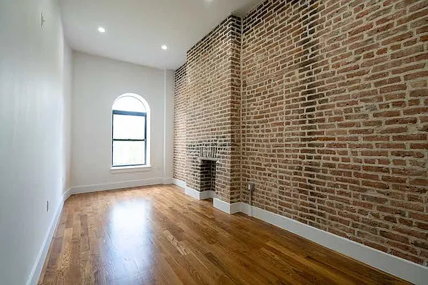 Rented by Brick&Mortar | media 13