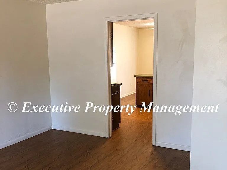 432 Cottonwood Dr — Photo 5