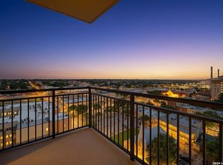 215 Center St APT 1205, San Antonio, TX 78202