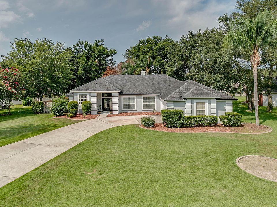 1st image of 372 Lolly Ln