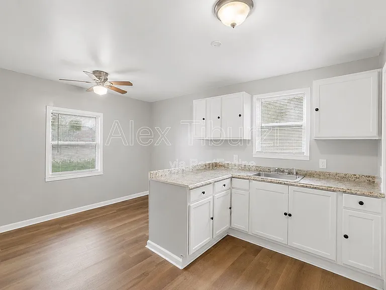 6301 Lodewyck St — Photo 6