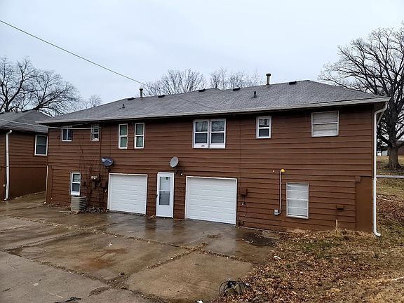 2nd image of 5705 NE 51st St #Db76575b8