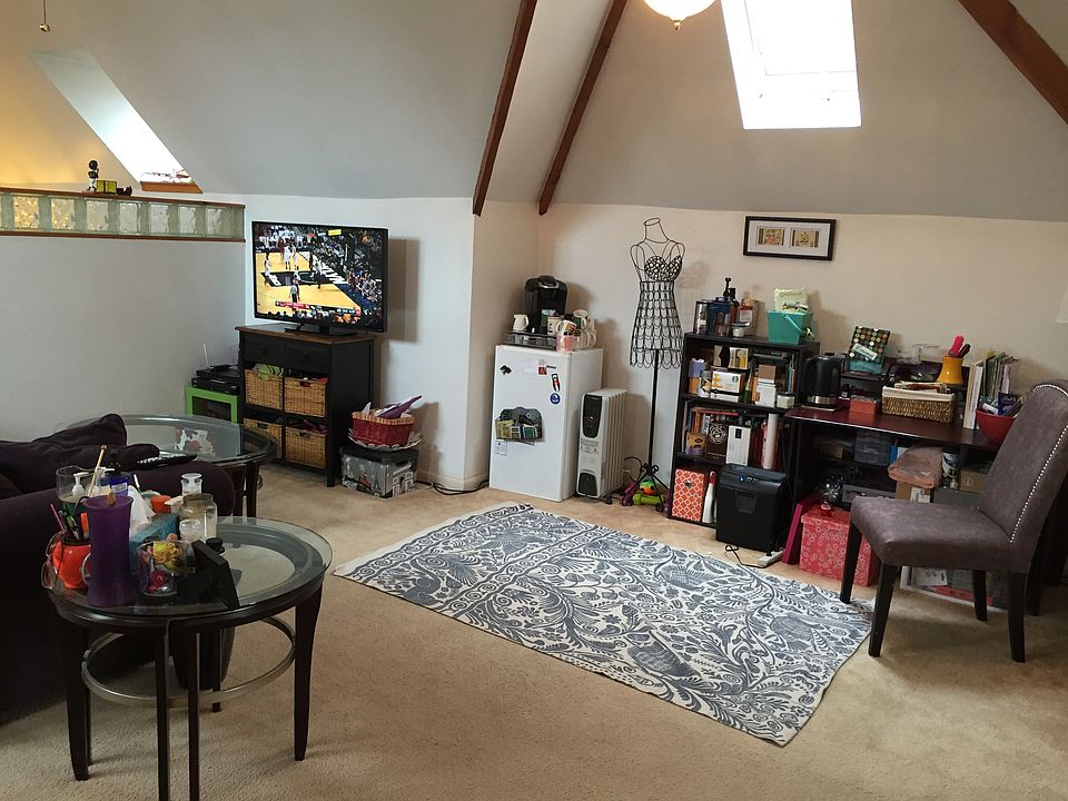 1st image of 1325 Hunter Ave