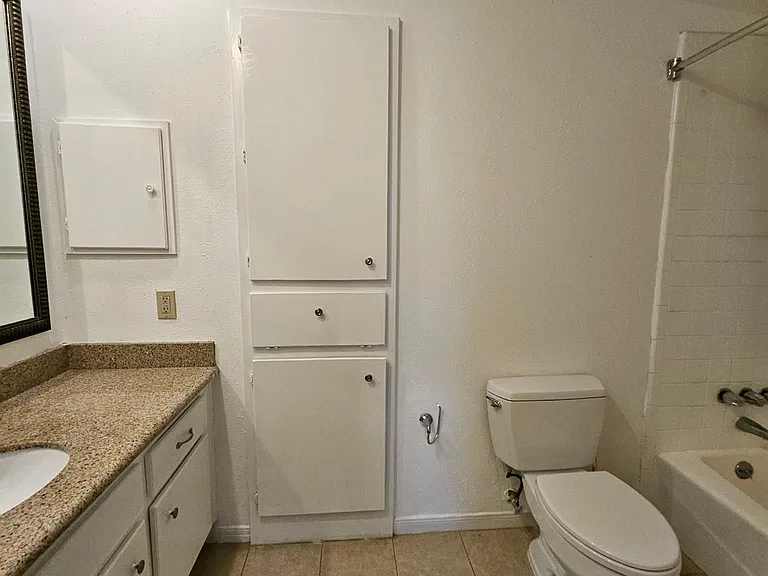 712 Augusta Dr #712 — Photo 12