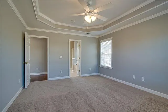 3 bed, 1774 sqft, $2,300 — Photo 4