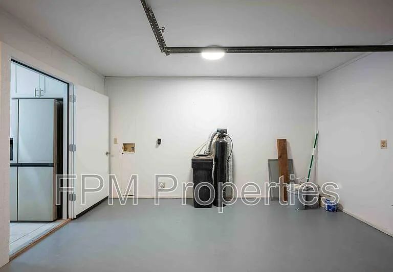 176 E Coast Dr — Photo 11