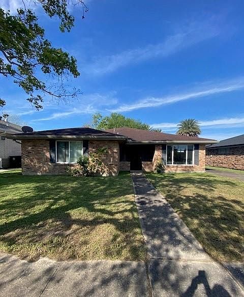 1st image of 4700 Perelli Dr