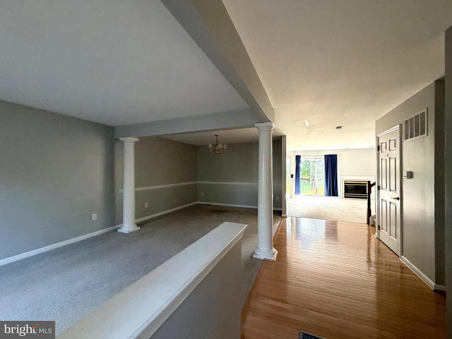 3 bed, 2.5 bath, 1996 sqft, $3,700 — Photo 2