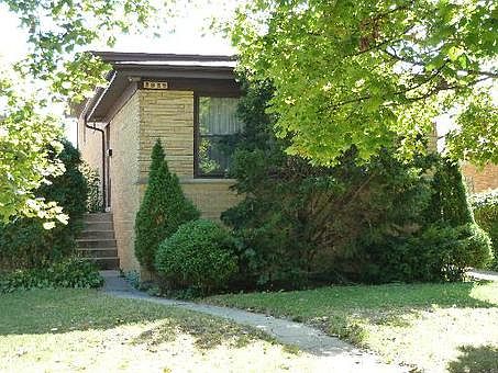 1st image of 3839 W Sherwin Ave