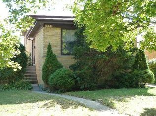 3839 W Sherwin Ave, Lincolnwood, IL