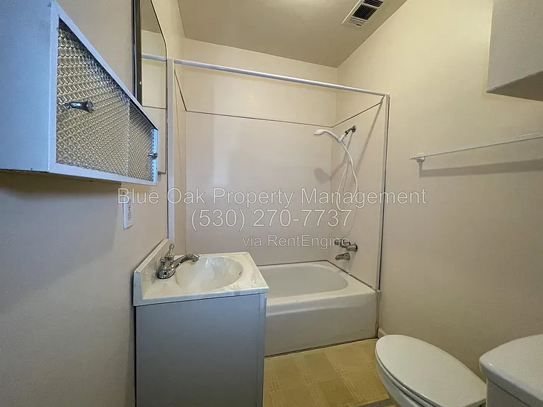 396 E 1st Ave — Photo 11