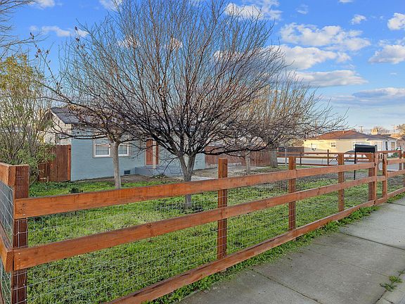 2nd image of 600 E Tulare Street