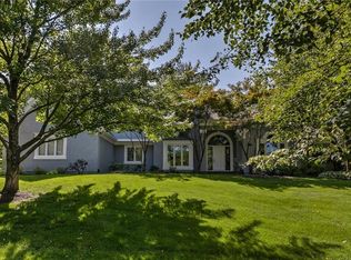 2305 W 118th St, Leawood, KS 66211