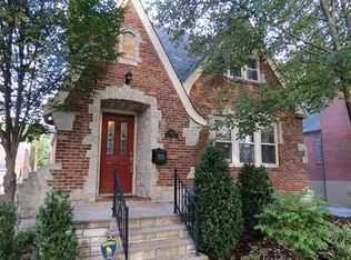 1135 Ralph Ter, Saint Louis, MO 63117