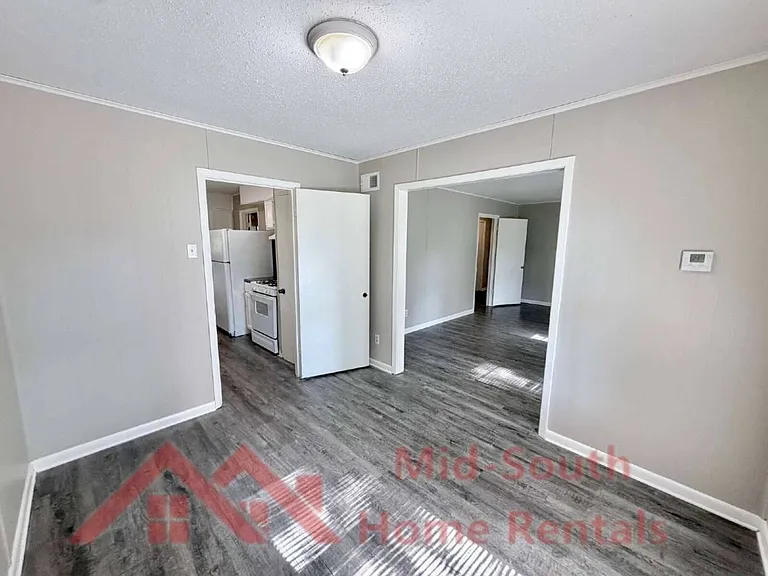 4271 Coventry Dr — Photo 8