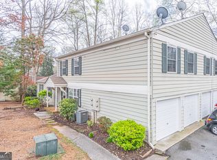 1326 Surrey Ln SW, Marietta, GA 30008