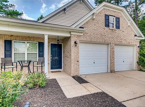 2nd image of 101 Stowe Creek Ln