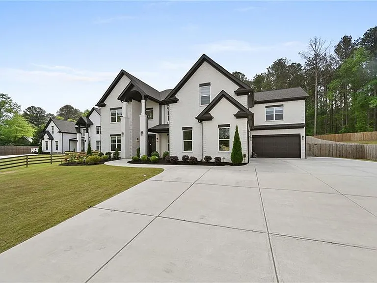 2694 Thompson Mill Rd — Photo 4