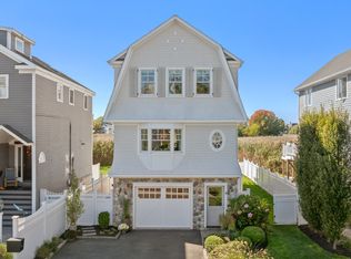 748 Rowland Rd, Fairfield, CT 06824