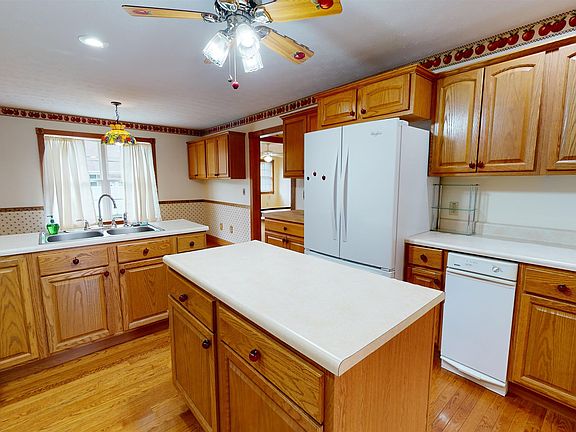 3rd image of 450 Township Road 1535