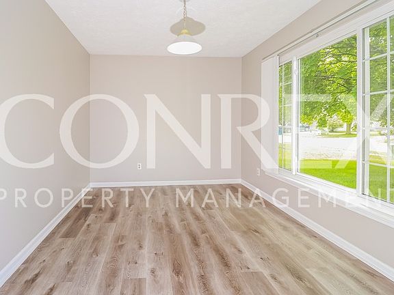 5th image of 409 S Creekstone Dr