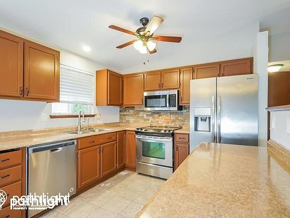 2nd image of 7585 Falcon Pl NE