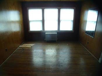 3rd image of 301 E Washington St APT 8
