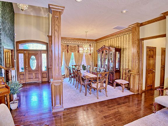 5th image of 2901 Timber Ridge Dr