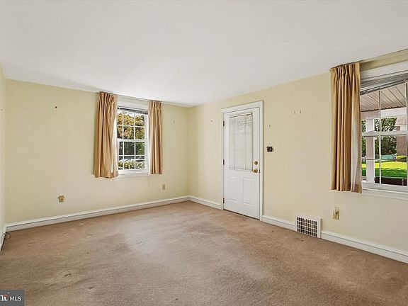 2nd image of 525 Achille Rd