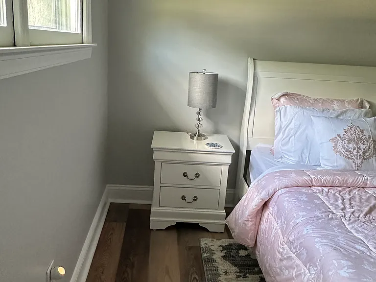 725 W Phillips Dr — Photo 27