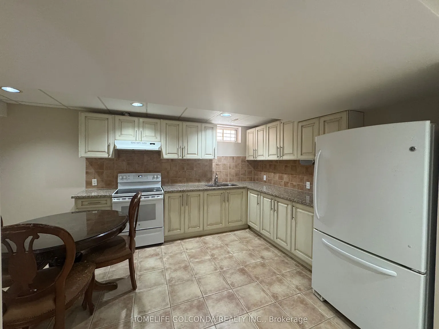 2 bed, $2,200 — Photo 4