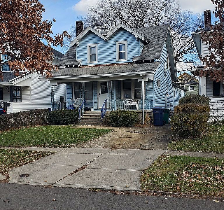 1st image of 211 Crestwood Ave