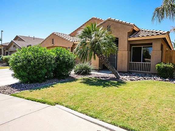 3rd image of 3946 S Bridal Vail Dr