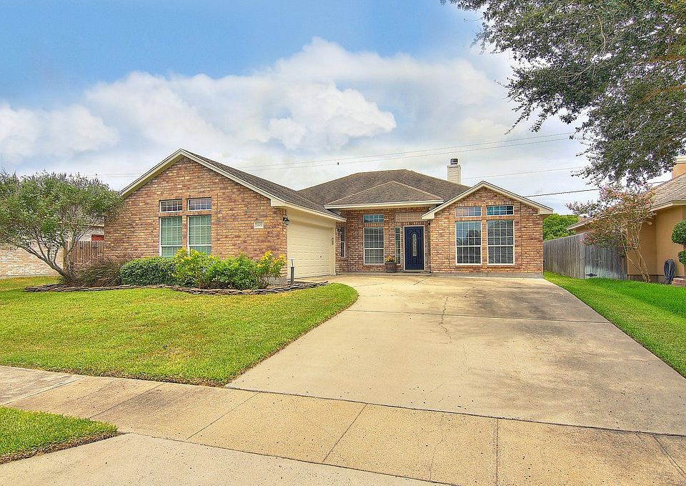 1st image of 6902 Vineyard Dr
