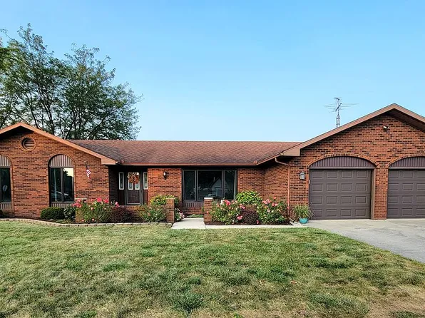 25 Oak St #4, Fort Jennings, OH 45844