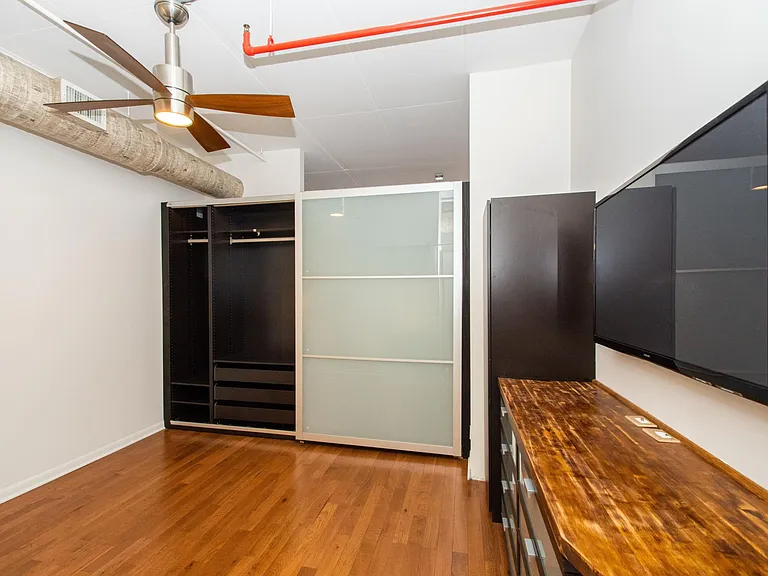 212 E Cullerton St #408 — Photo 9