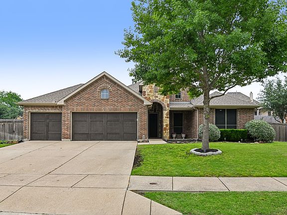 3rd image of 4018 Enclave Ln