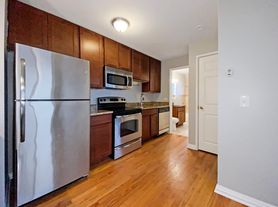 4976 N Milwaukee Ave, Chicago, IL