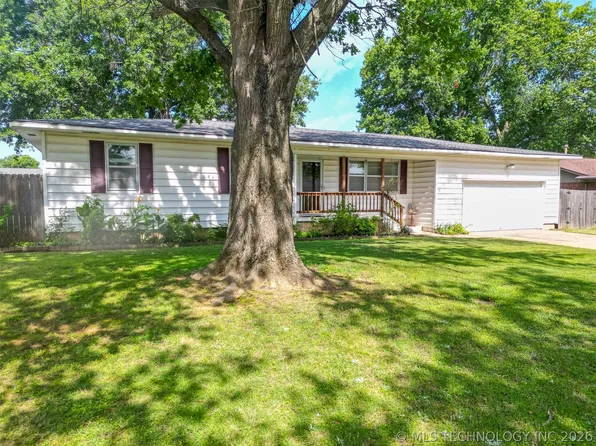 219 N Anthony St, Muskogee, OK 74403