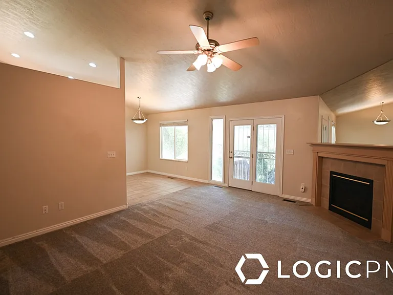 4616 S Zenia Meadows Ct #1 — Photo 5