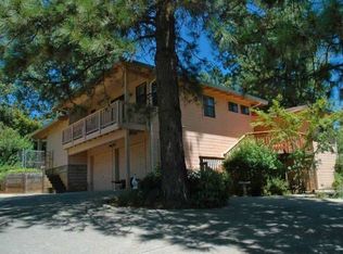 11537 Lower Circle Dr, Grass Valley, CA 95949