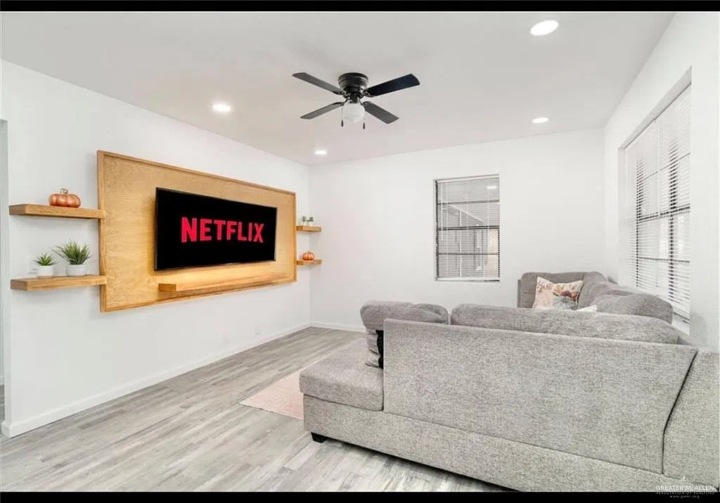 3 bed, 2.0 bath, 1750 sqft, $4,500 — Photo 3
