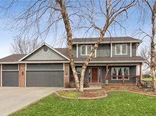 15603 Winston Ave, Urbandale, IA 50323