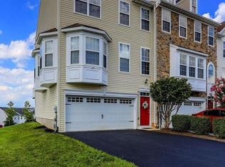 10312 Lantern Ln, Hagerstown, MD 21740